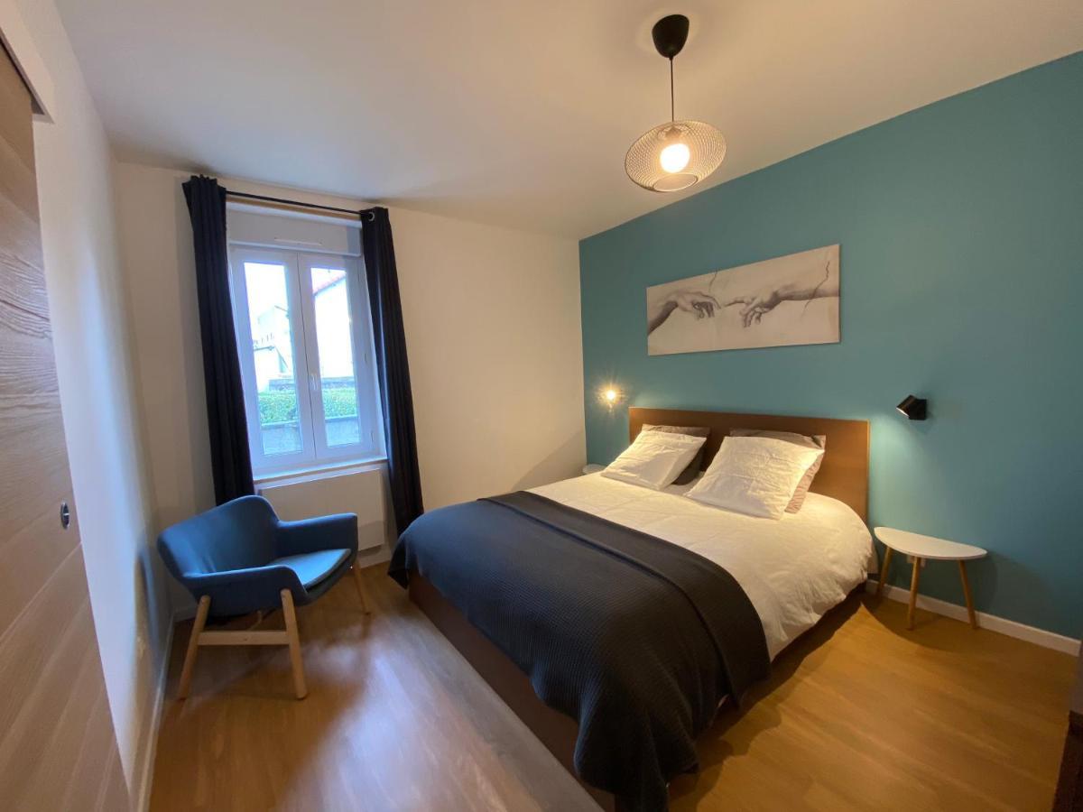 Le 44 - T2 rénové moderne et confortable en centre-ville Montluçon Exterior foto